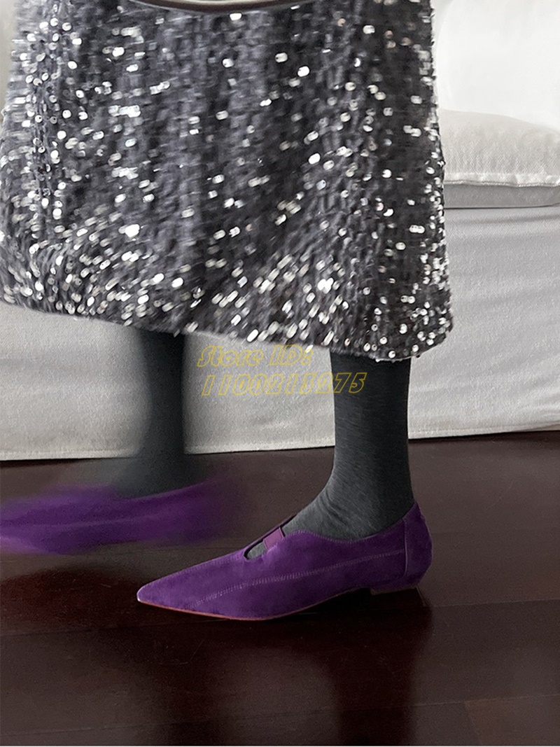 Dress Shoe Pointed - パープルのスエード素材、ポインテッドトゥ、フラット、スリッポン、無地、本革、ハンドメイド、レディース、秋冬春シューズ、2025年新作