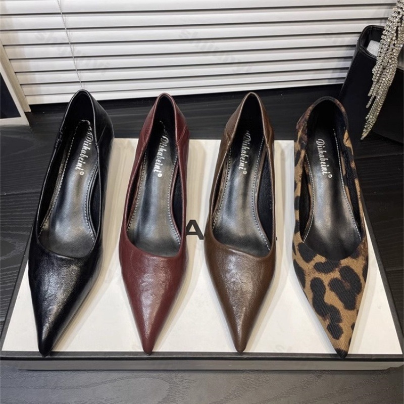 Dress Shoe Pointed - 女性のハイヒールパテントレザー尖ったエレガントなフレンチセクシーなハイヒールバーガンディヌードパンプス結婚式ブライダル品質赤い靴