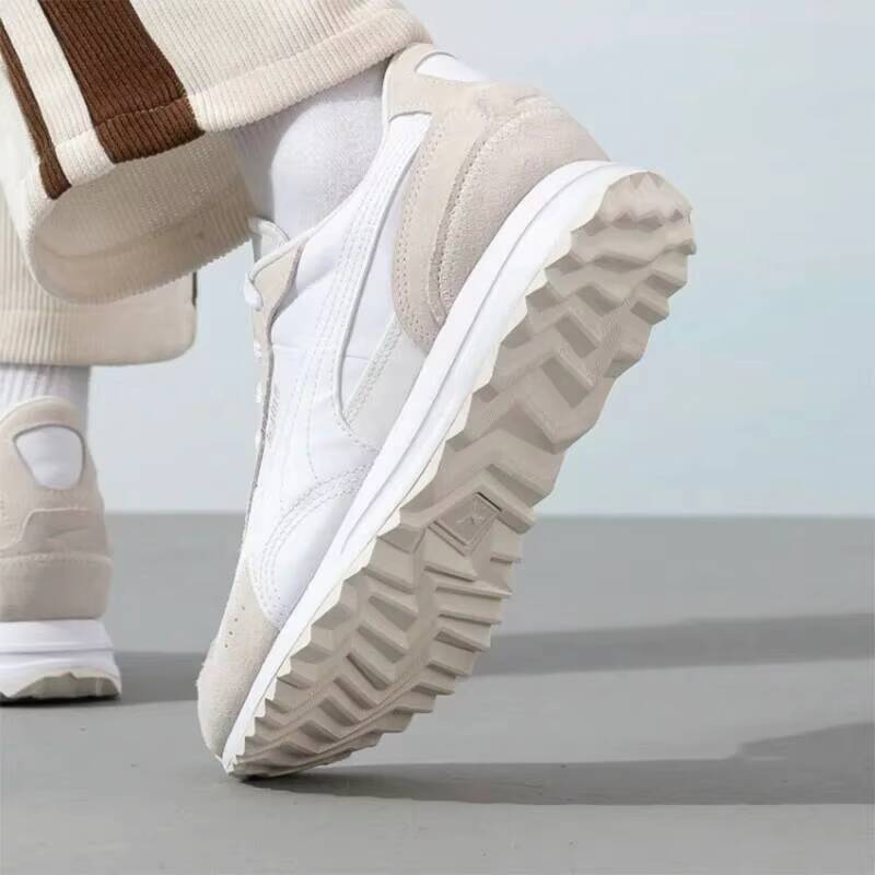 新しいホットプーマホワイト軽量ランニングシューズメッシュアッ - Men Shoes Puma のレビューと価格