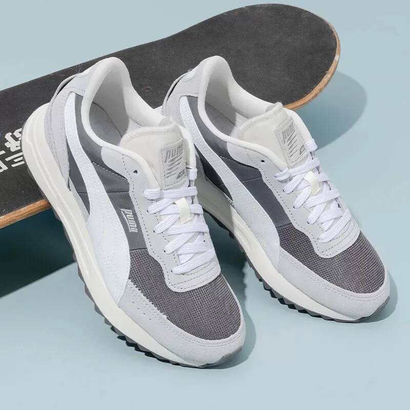 プーマ男性白黒ロートップスニーカークラシッククリーンレザーカ - Men Shoes Puma のレビューと価格