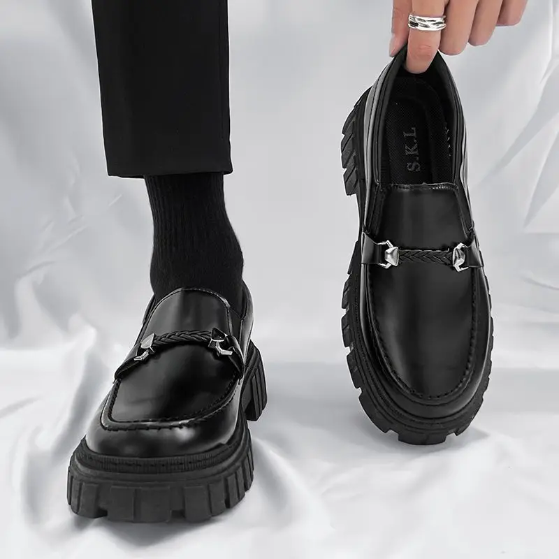 プラットフォームメンズレザーローファーシューズドレスビジネス - Men Shoes Prada のレビューと価格