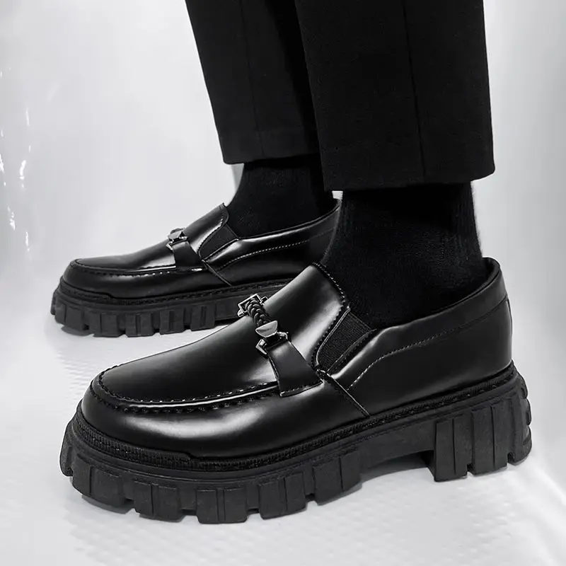 プラットフォームメンズレザーローファーシューズドレスビジネス - Men Shoes Prada のレビューと価格